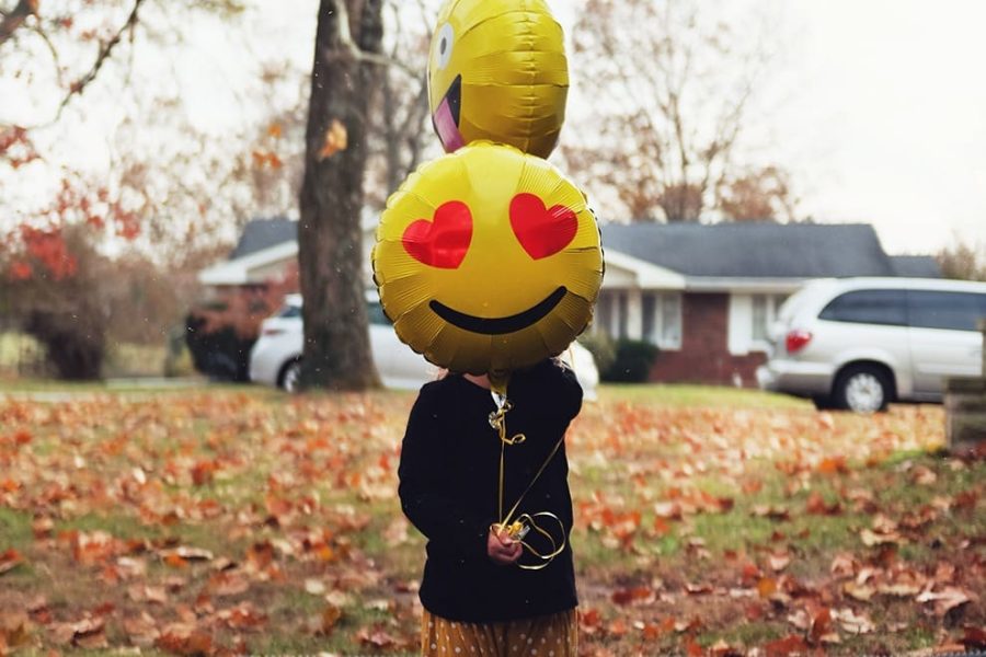 Emoticons, Smileys und Emojis werden gerne für Social Media genutzt.